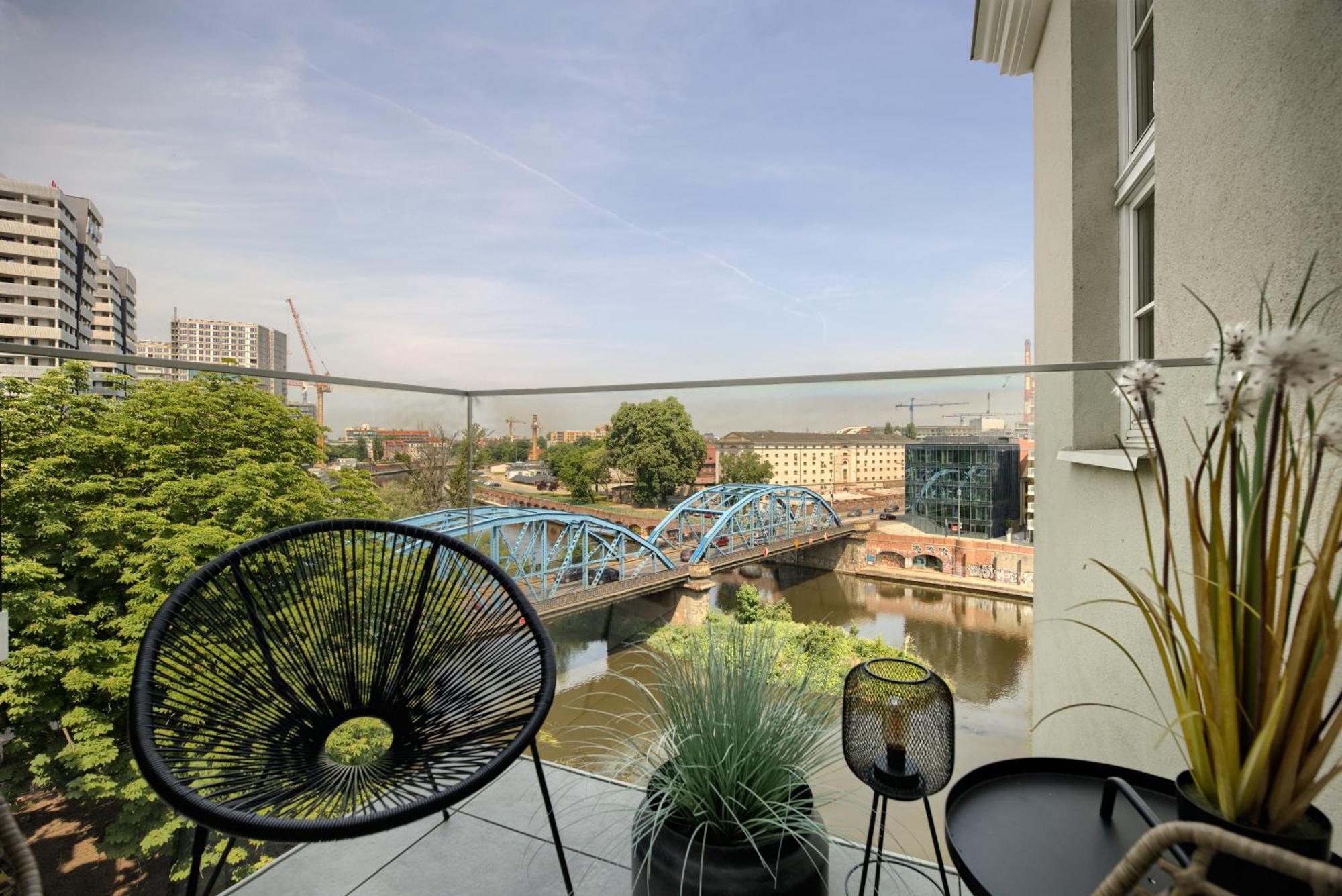 Aboutartapartments - By The River วรอตซวาฟ ภายนอก รูปภาพ