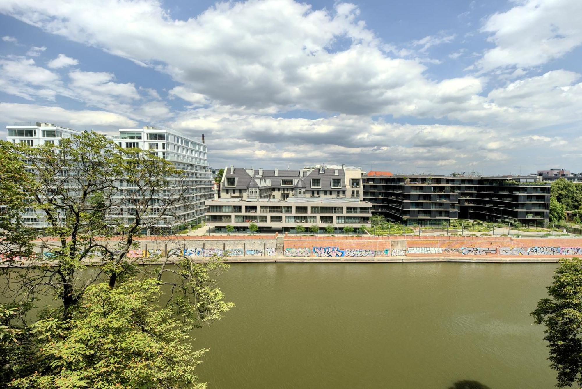 Aboutartapartments - By The River วรอตซวาฟ ภายนอก รูปภาพ
