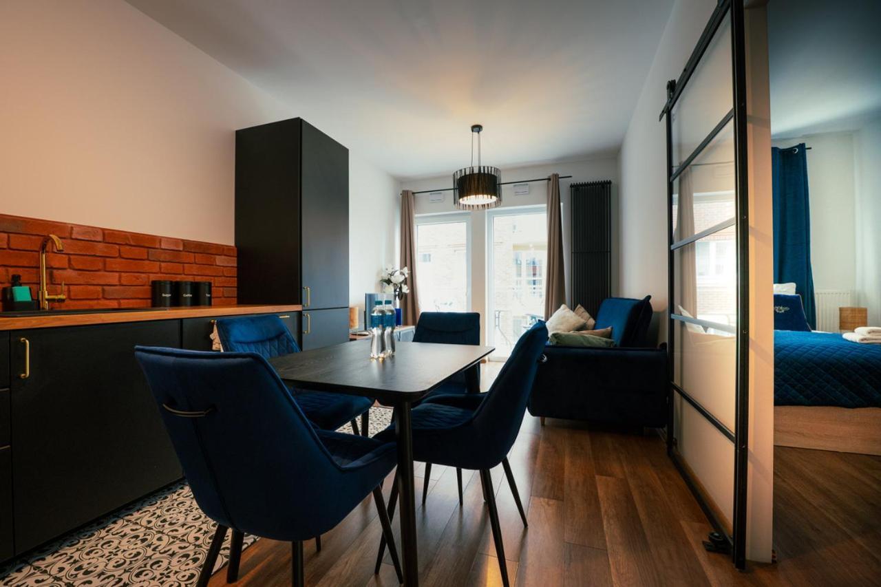 Aboutartapartments - By The River วรอตซวาฟ ภายนอก รูปภาพ